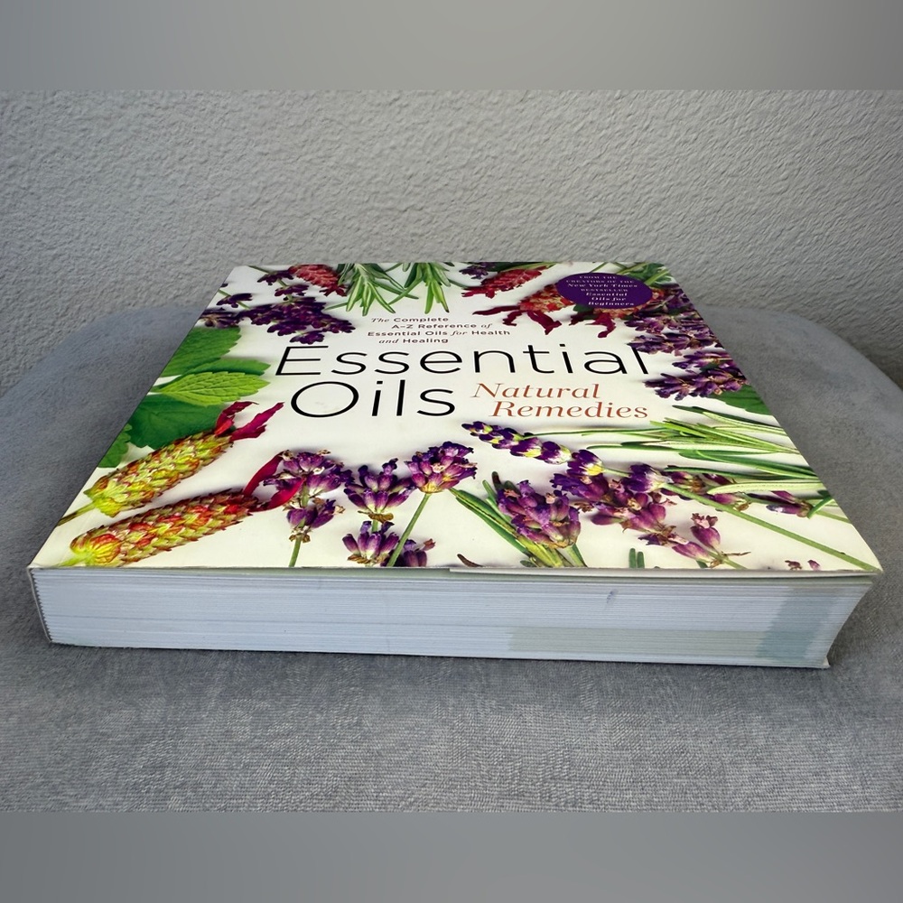 Essential Oils Natural Remedies A-to-Z Book - Picture 15 of 16